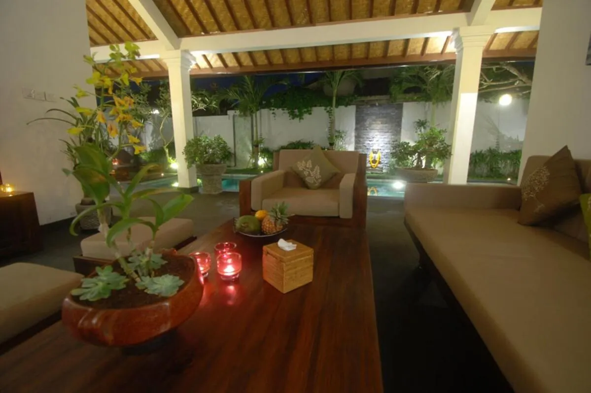 The Clovewood Villa Seminyak