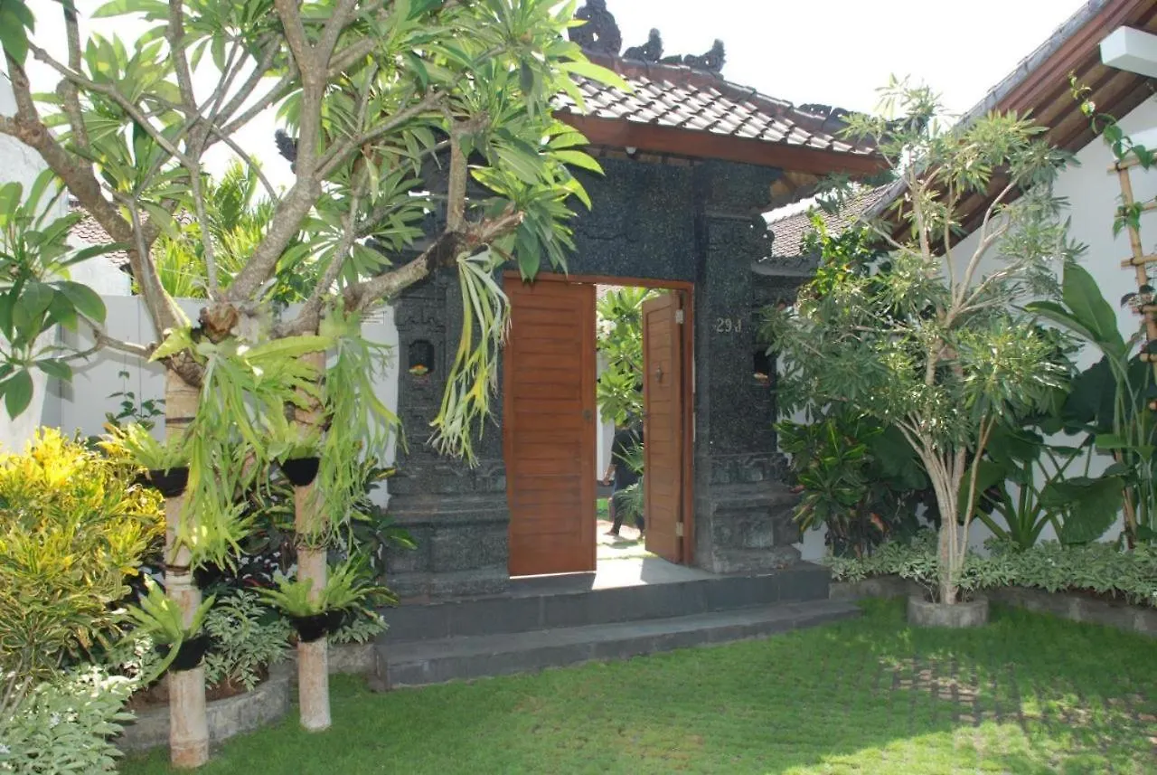 The Clovewood Villa Seminyak   Seminyak (Bali)